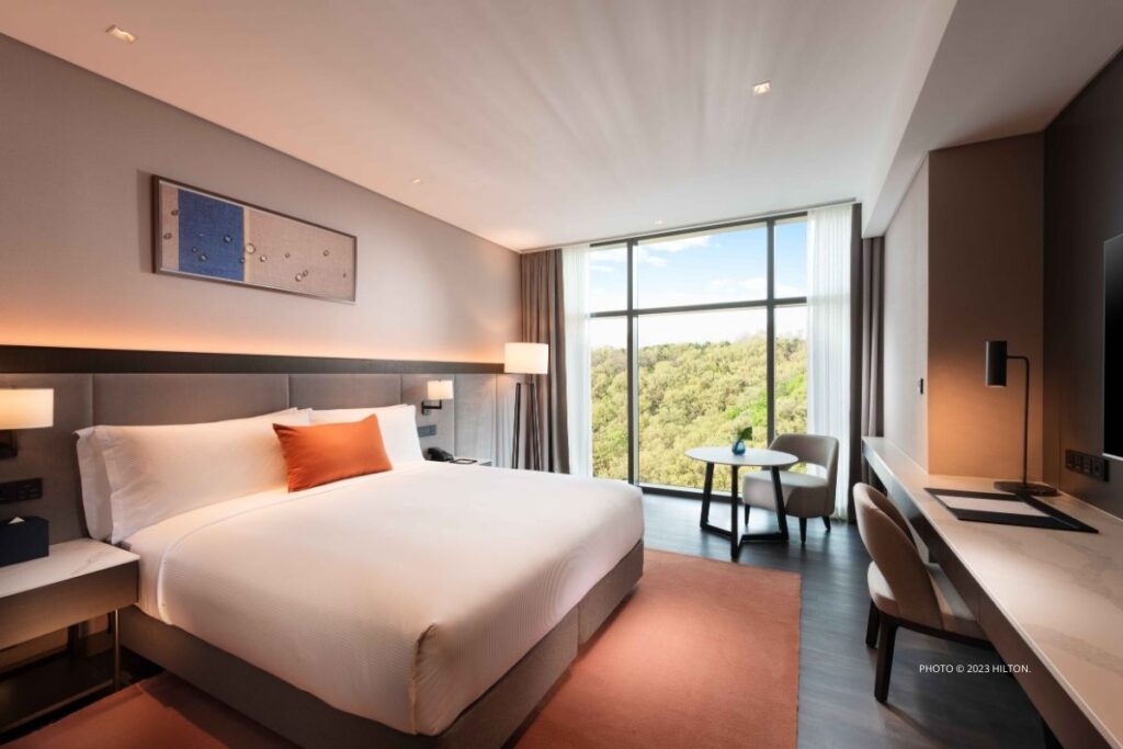 This is an image of a guestroom at DoubleTree by Hilton Seoul Pangyo, which opened on September 6, 2023. Photo © 2023 Hilton.