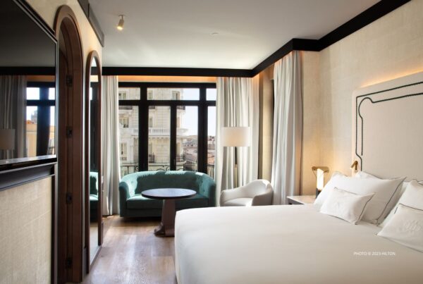 Guestroom, Hotel Montera Madrid, Curio Collection by Hilton. Photo © 2023 Hilton.